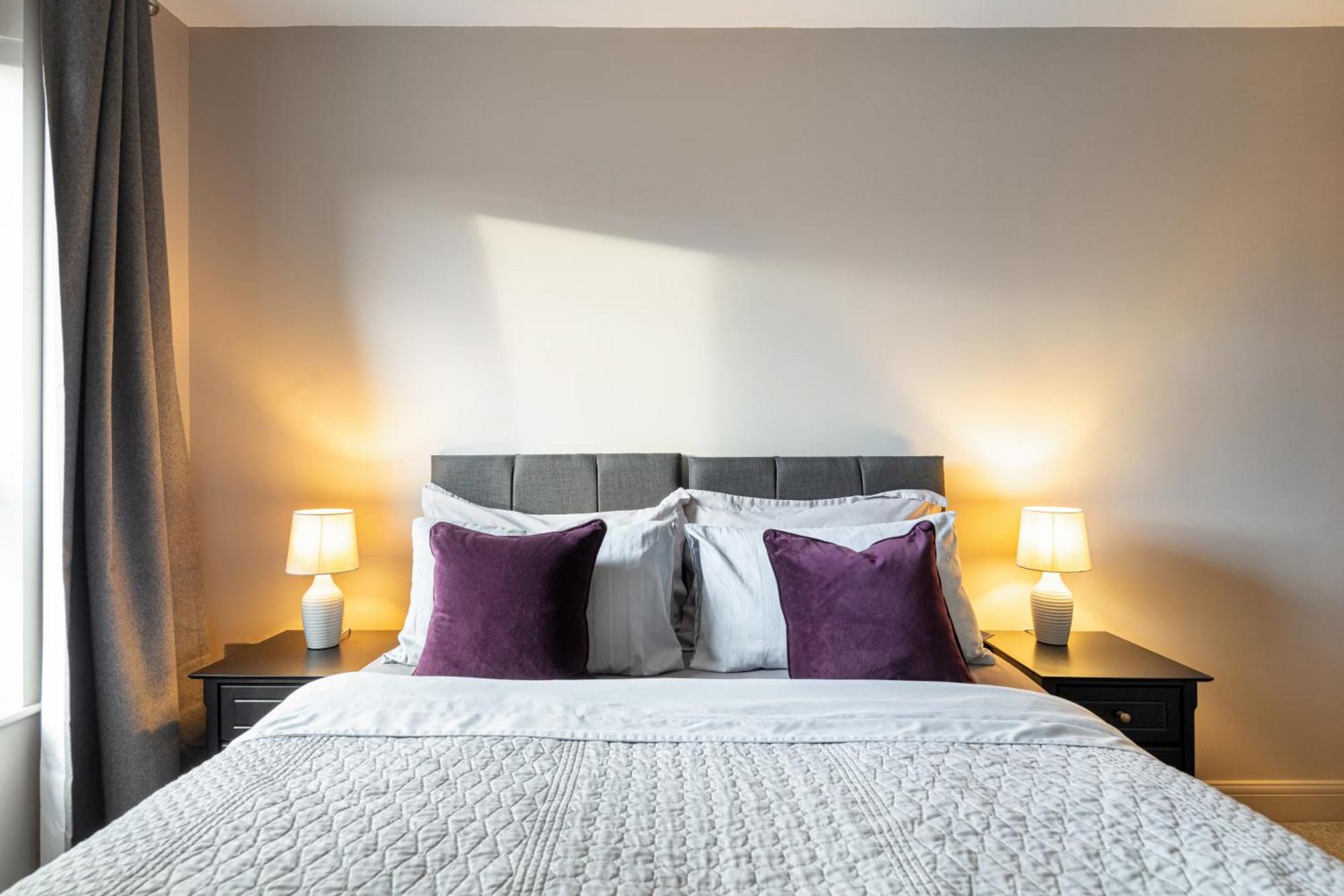 Excel, O2, Canary Wharf, London City Airport - Free Parking Londres Exterior foto